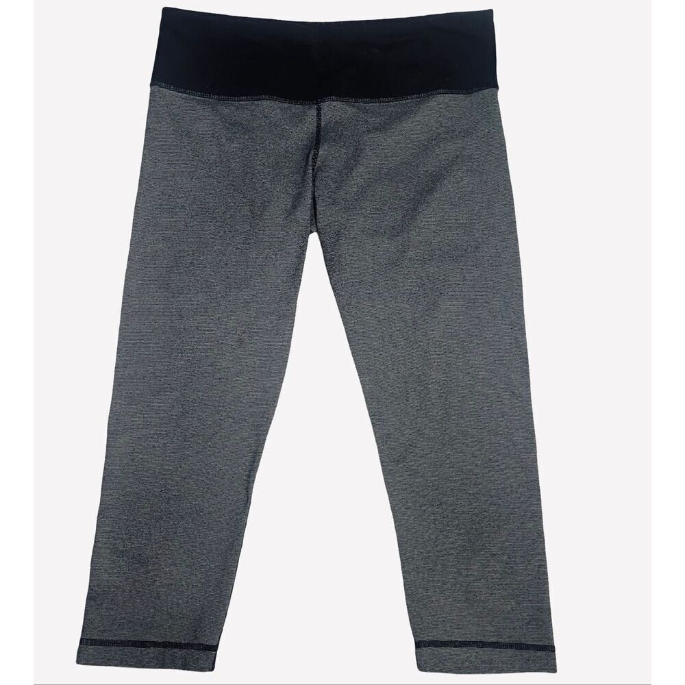 Lululemon Athletica Gray Cropped Leggings